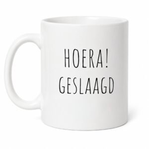 Mok 'Hoera geslaagd!'.